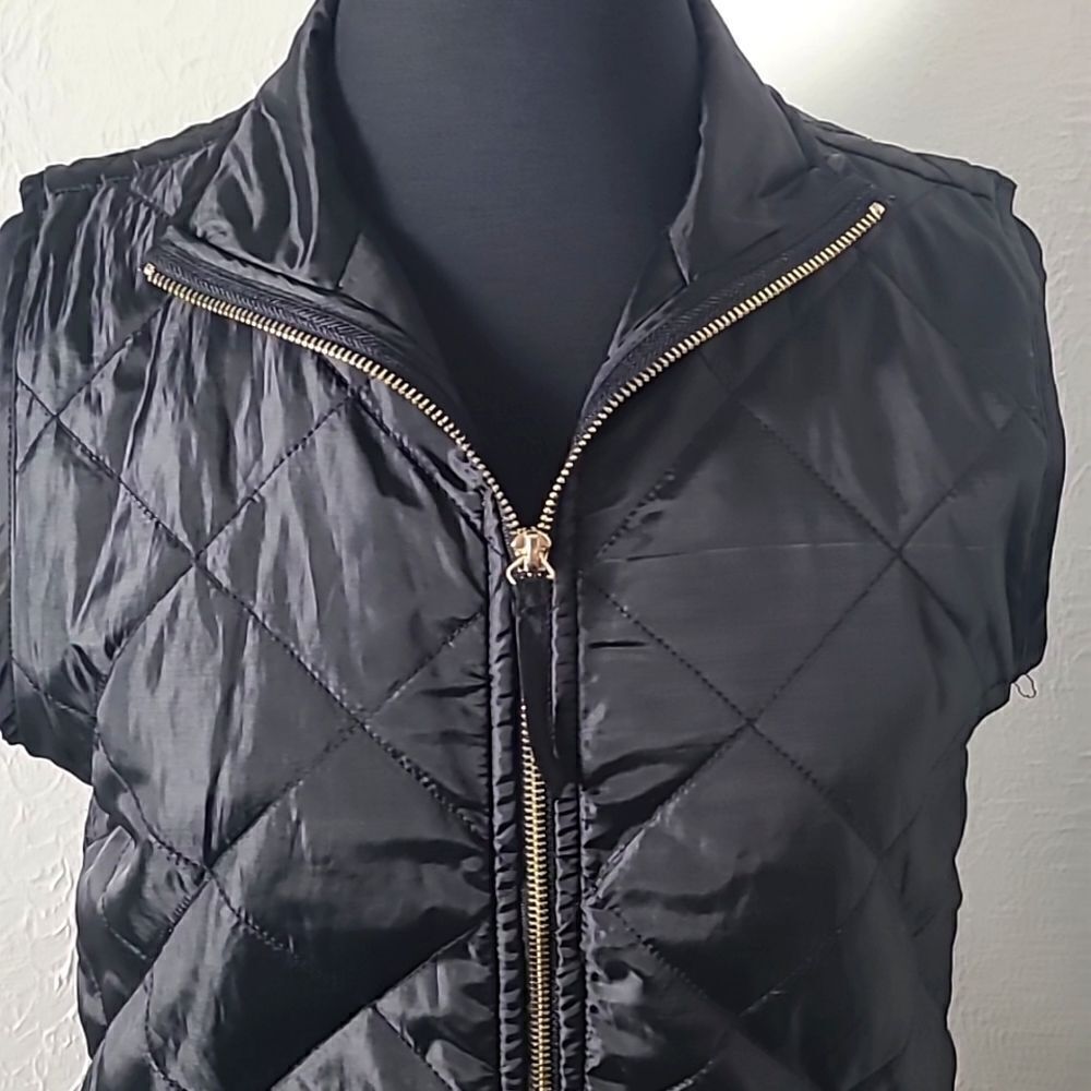 Mudpie - Black Quilted Vest with Gold Zipper, Size Medium - Picture 3 of 9